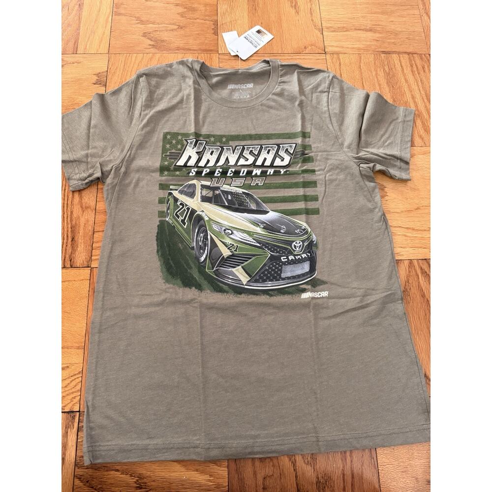 Nascar Kansas Speedway USA Gray Tshirt Size L 510